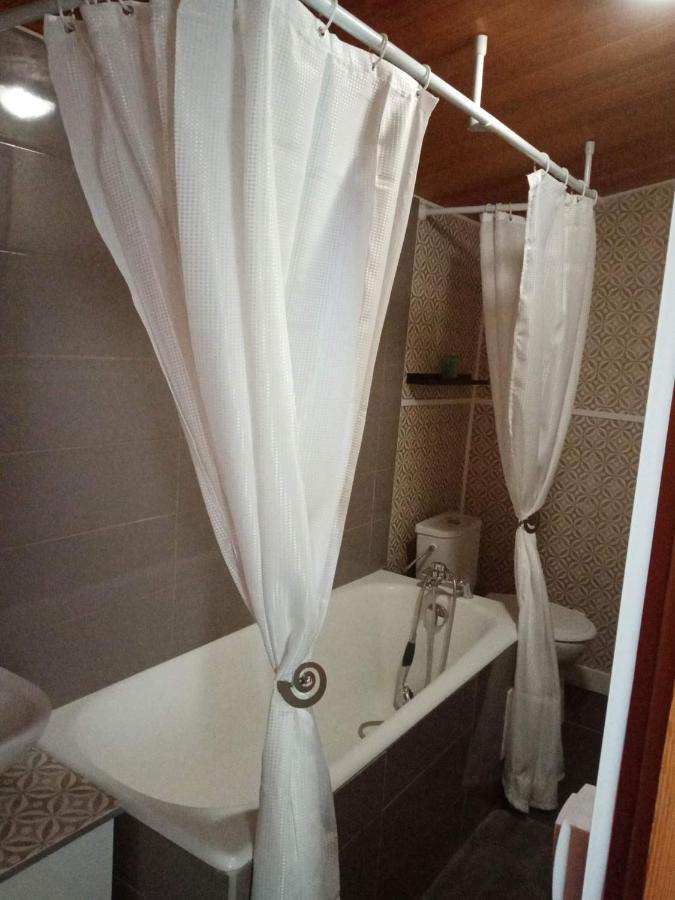 Les P'Tites Pistes Bed & Breakfast Chaux-des-Pres Exterior photo