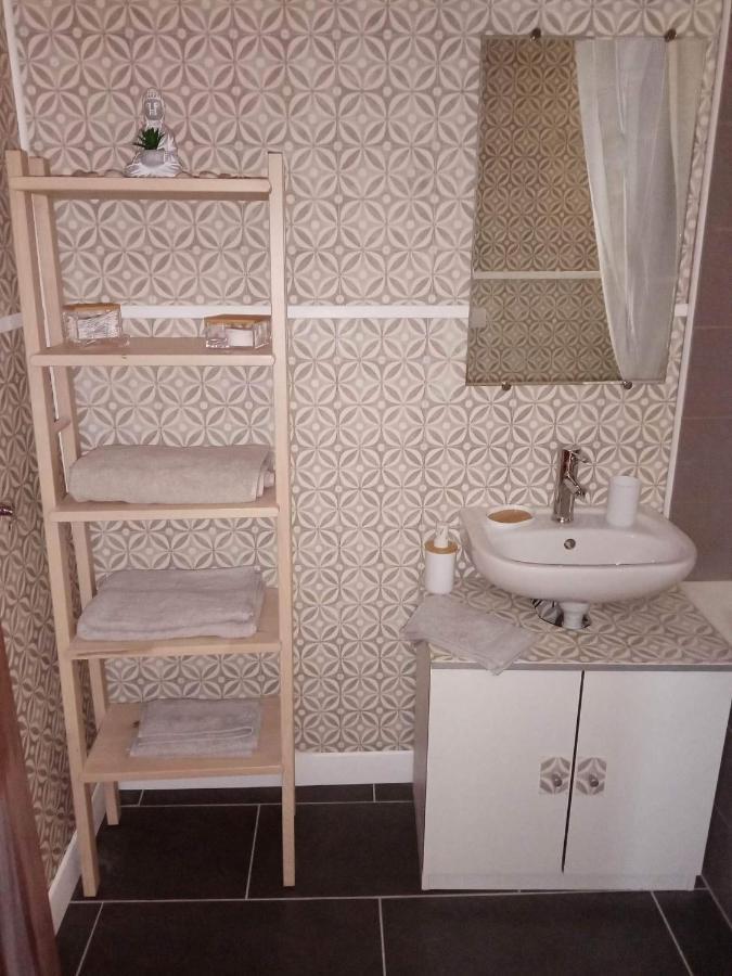 Les P'Tites Pistes Bed & Breakfast Chaux-des-Pres Exterior photo