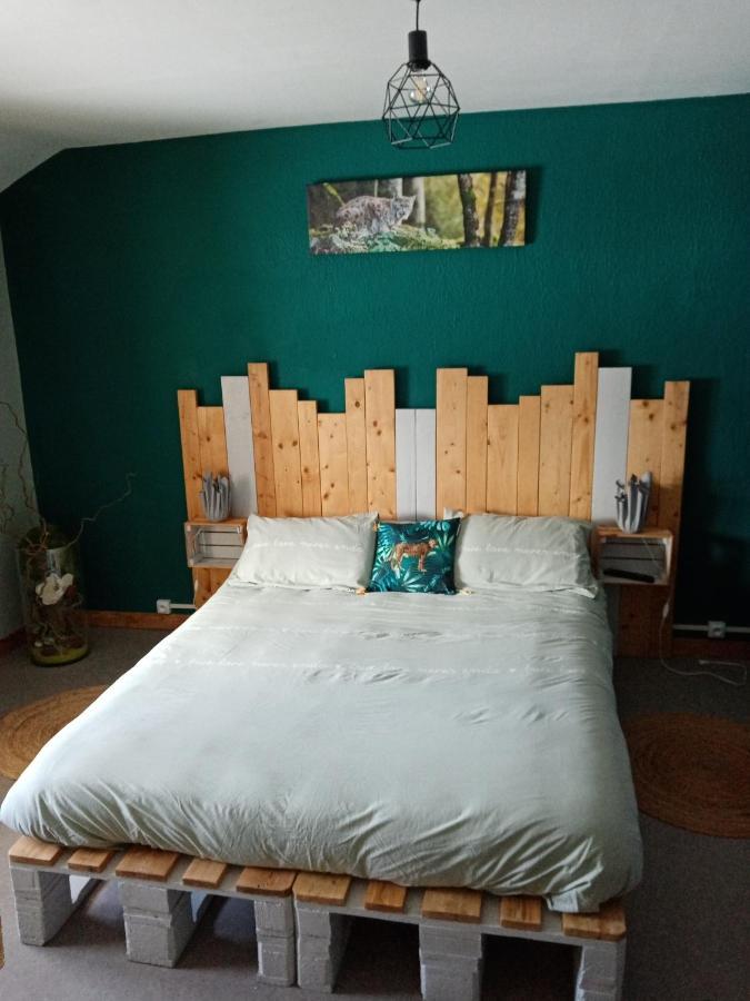 Les P'Tites Pistes Bed & Breakfast Chaux-des-Pres Exterior photo